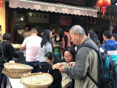 -眼镜粑粑
