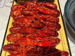 -肥肥虾庄·金牌油焖大虾(首义路店)