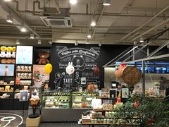 -LINE FRIENDS Garosu-gil Flagship Store