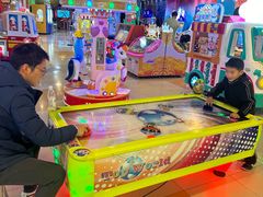 -汤姆熊欢乐世界(滨江店)