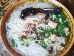 -正宗李家土鸡米线店