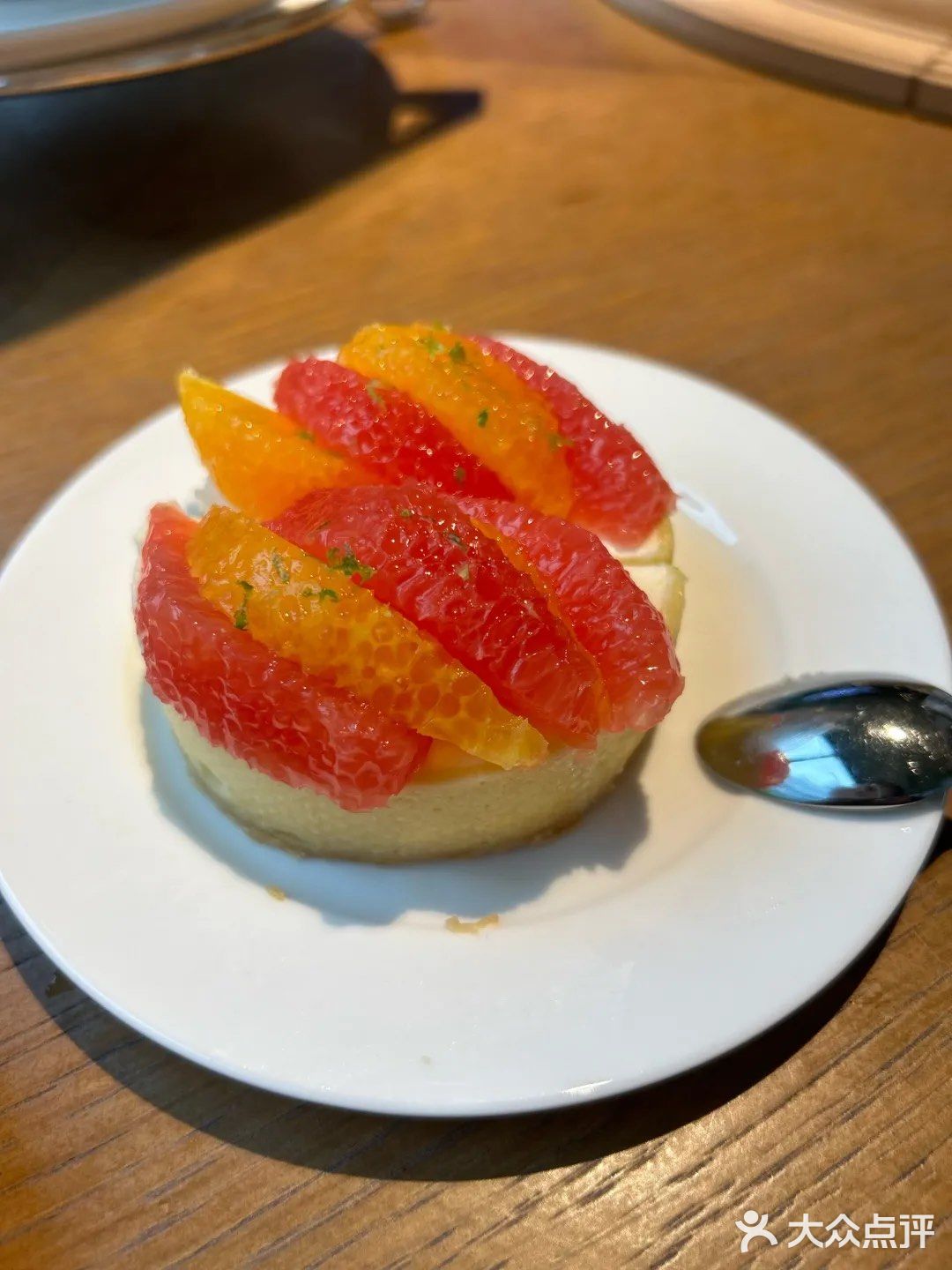 不愧是天目里的餐馆，高级感拉满！