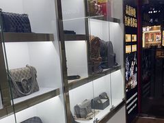 -江奢典汇·名包名表·黄金回收