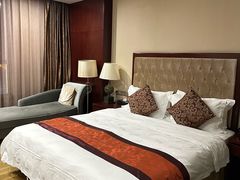 -锦龙国际酒店(天津奥体中心华苑地铁站店)