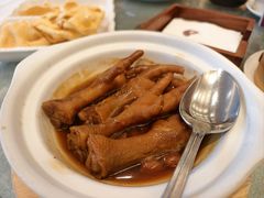 鲍汁凤爪-白天鹅宾馆-宏图府餐厅