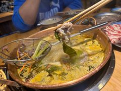 -洱火云南酸菜牛肉火锅(石景山当代商城店)