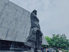 -侵华日军南京大屠杀遇难同胞纪念馆-停车场