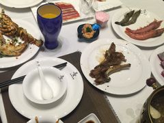 -云顶旋转自助景观餐厅
