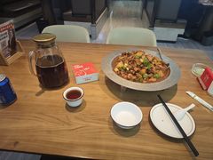 -俭寨大盘鸡·手抓肉·烧烤新疆菜(乌苏路店)
