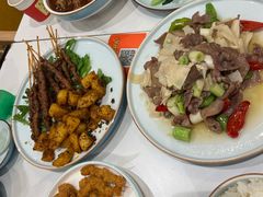 -犇逸·乐山跷脚牛肉·四川现炒(览海店)