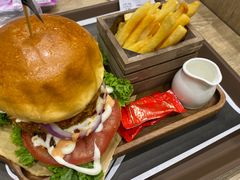 牛肉汉堡套餐-魏家凉皮(旺都店)