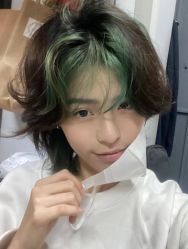 -藤野造型烫发染发