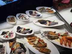 -雍容荟帝王蟹活龙虾展台自助(IFS黑金店)