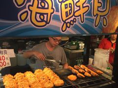 -六合夜市