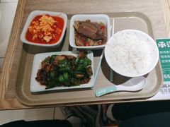 -老乡鸡(融科天地店)