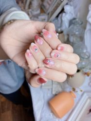 -一奈日式美甲美睫专门店