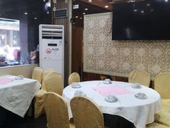 大堂-渝君重庆火锅(嘉宾路店)