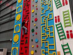 -极限PLAY运动娱乐新世界·团建派对潮玩休闲馆·室内蹦极高空游乐园