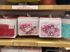 -优衣库(郑州丹尼斯大卫城店)