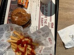 -The Habit Burger Grill 哈比特汉堡(复兴soho店)