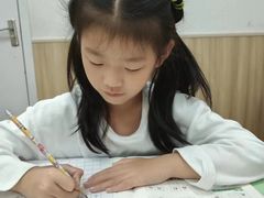 -赵汝飞练字硬笔书法(万宝财富商业广场店)