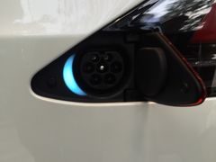 充电口-TESLA 特斯拉(广州天环广场体验店)