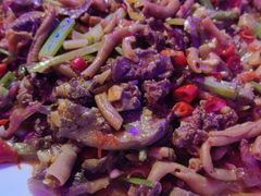 -巴特餐饮6加1音乐餐吧·新疆菜