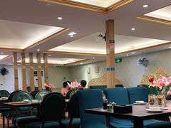 大堂-贯贯吉·清真餐厅(浙江中路店)