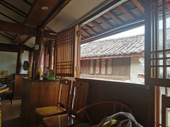 靠窗位-有一锅·黑山羊腊排骨土鸡火锅(古城四方街店)
