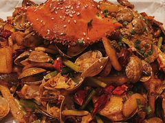 -胡桃里音乐餐厅(陶溪川店)(川湘赣菜·世界百大酒庄直供红酒·音乐表演)