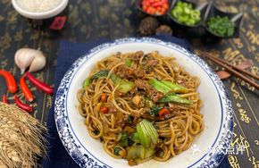 Braised Beef Fried Noodles