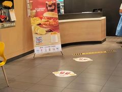 -麦当劳(石坝服务区店)
