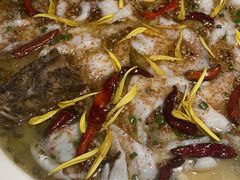 -渔语鱼酸菜鱼新川菜(来福士店)