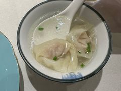 -梅龙镇酒家(南京西路总店)