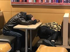 -麦当劳(展览路店)