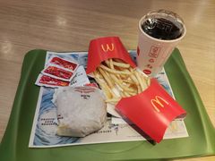 -麦当劳(杭州西湖银泰百货店)