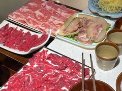 -贵府酸汤牛肉火锅·贵州老字号(飞山街店)