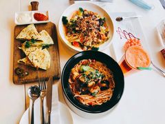 墨西哥风味鸡肉芝士烤饼-新元素(成都太古里店)