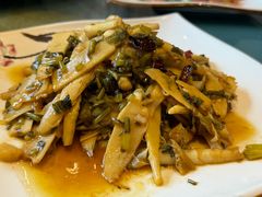 -山明水秀农庄