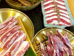 -臻牛烤肉