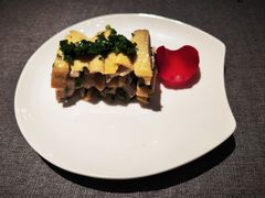 -HOMES上海本帮菜(襄阳公园店)