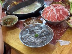 -赵美丽·重庆社区火锅·直营店(火车东站·中豪国际店)