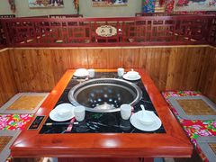 -袁小二大东北铁锅炖(吉祥村总部)