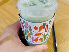 冰椰汁抹茶牛奶-HELLO 27 意面·沙拉·帕尼尼