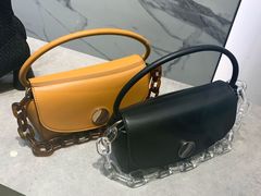 -CHARLES&KEITH(城西银泰店)