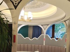 -哈啾嗨·新概念蒙餐(红星新城店)