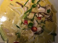 QQ酸汤鱼-蜜桃餐厅·江浙融合菜(荟聚购物中心店)