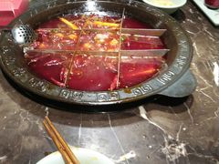 -红九格老火锅(三峡广场店)