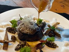 牛里脊肉配甜菜根-AZUL by FUEL蓝色·法式酒馆(琶醍店)