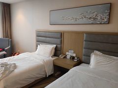 -兴芮温泉度假区